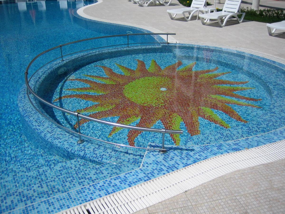 Chateau Del Mar Holiday Apartments Sunny Beach Exterior photo