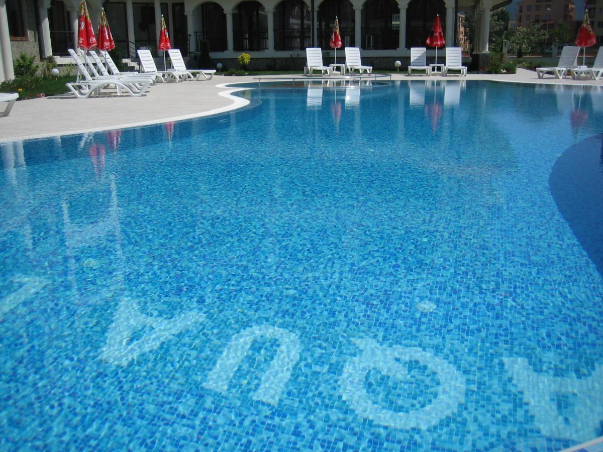 Chateau Del Mar Holiday Apartments Sunny Beach Exterior photo