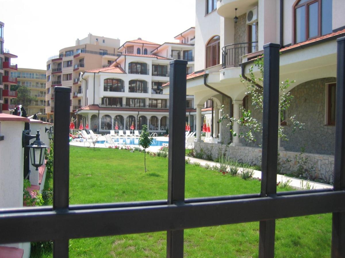 Chateau Del Mar Holiday Apartments Sunny Beach Exterior photo
