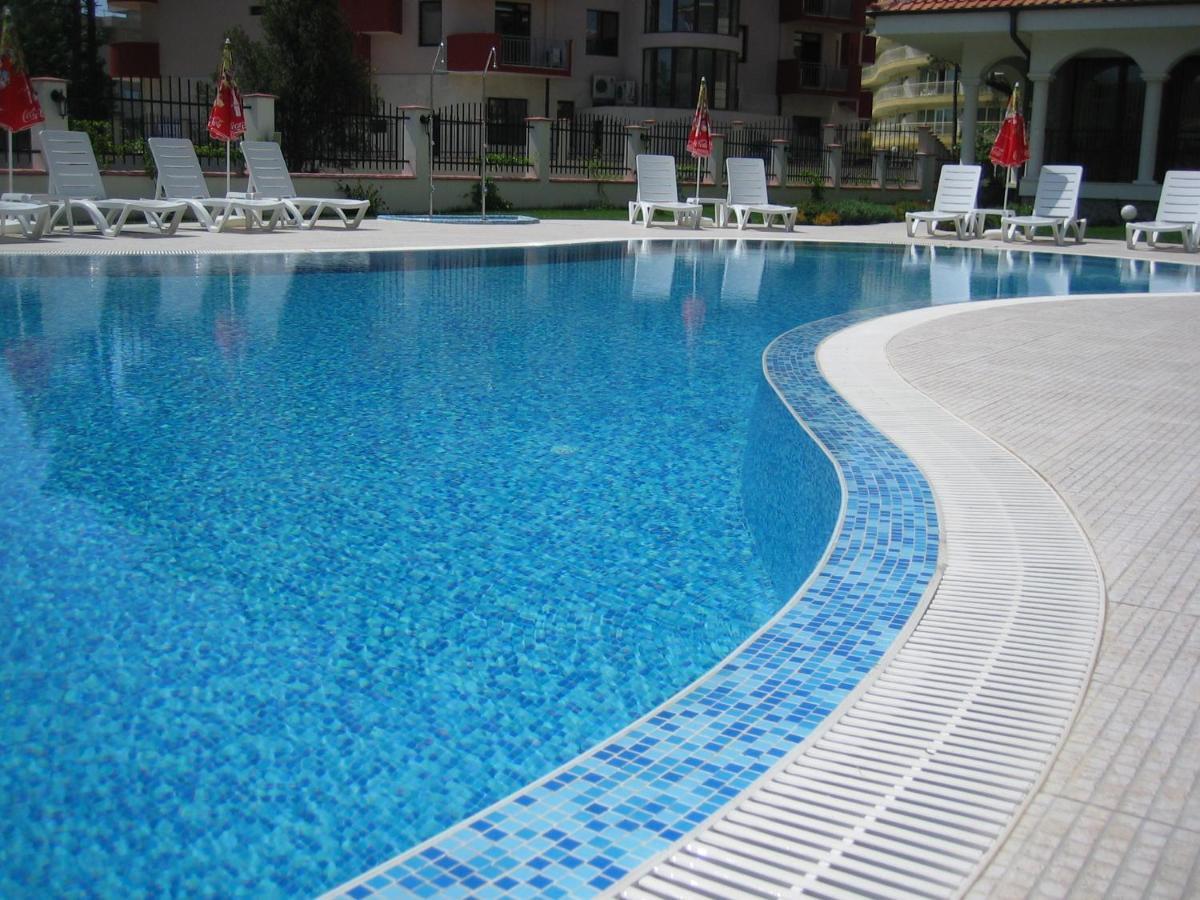 Chateau Del Mar Holiday Apartments Sunny Beach Exterior photo